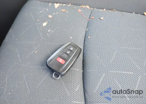 2025 Toyota Rav4 Xle из США, поврежденный, VIN 2T3P1RFV2SW557364